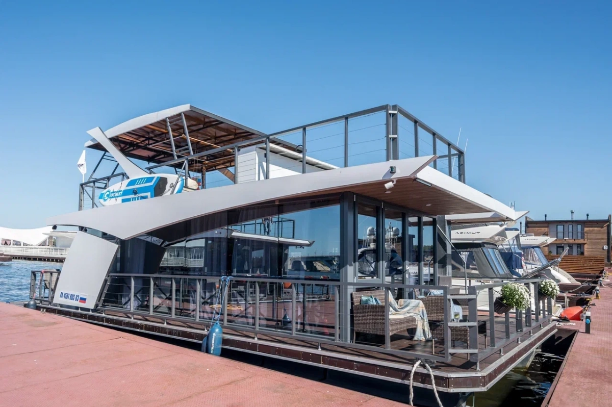 Хаусбот Санторини